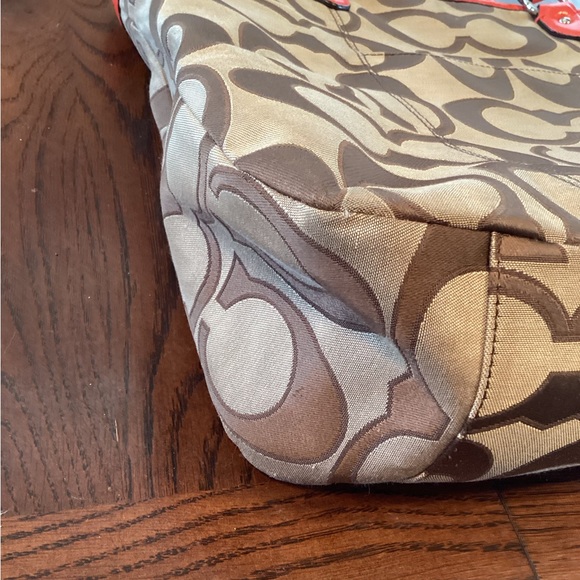 Coach Signature Emma Tote - Picture 8 of 16